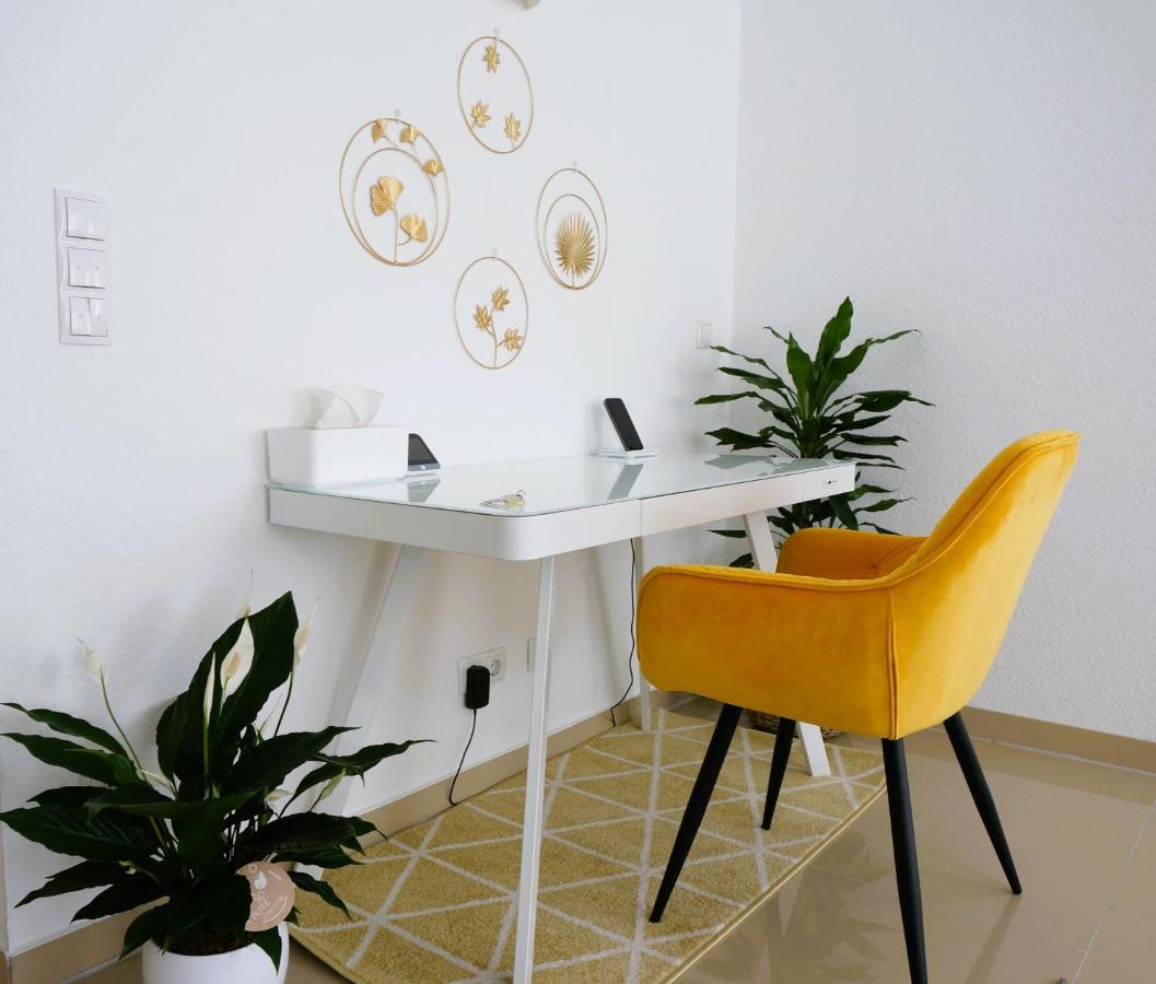 Mein Apartment Flowers Mit Kamin, Bis 10 Personen 프랑켄탈 외부 사진