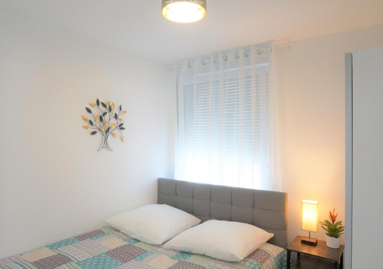 Mein Apartment Flowers Mit Kamin, Bis 10 Personen 프랑켄탈 외부 사진
