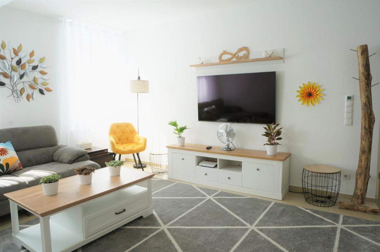 Mein Apartment Flowers Mit Kamin, Bis 10 Personen 프랑켄탈 외부 사진