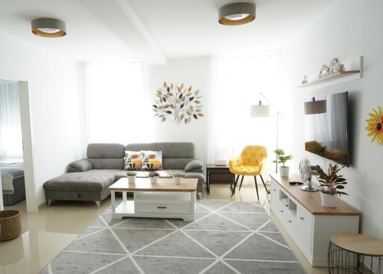 Mein Apartment Flowers Mit Kamin, Bis 10 Personen 프랑켄탈 외부 사진