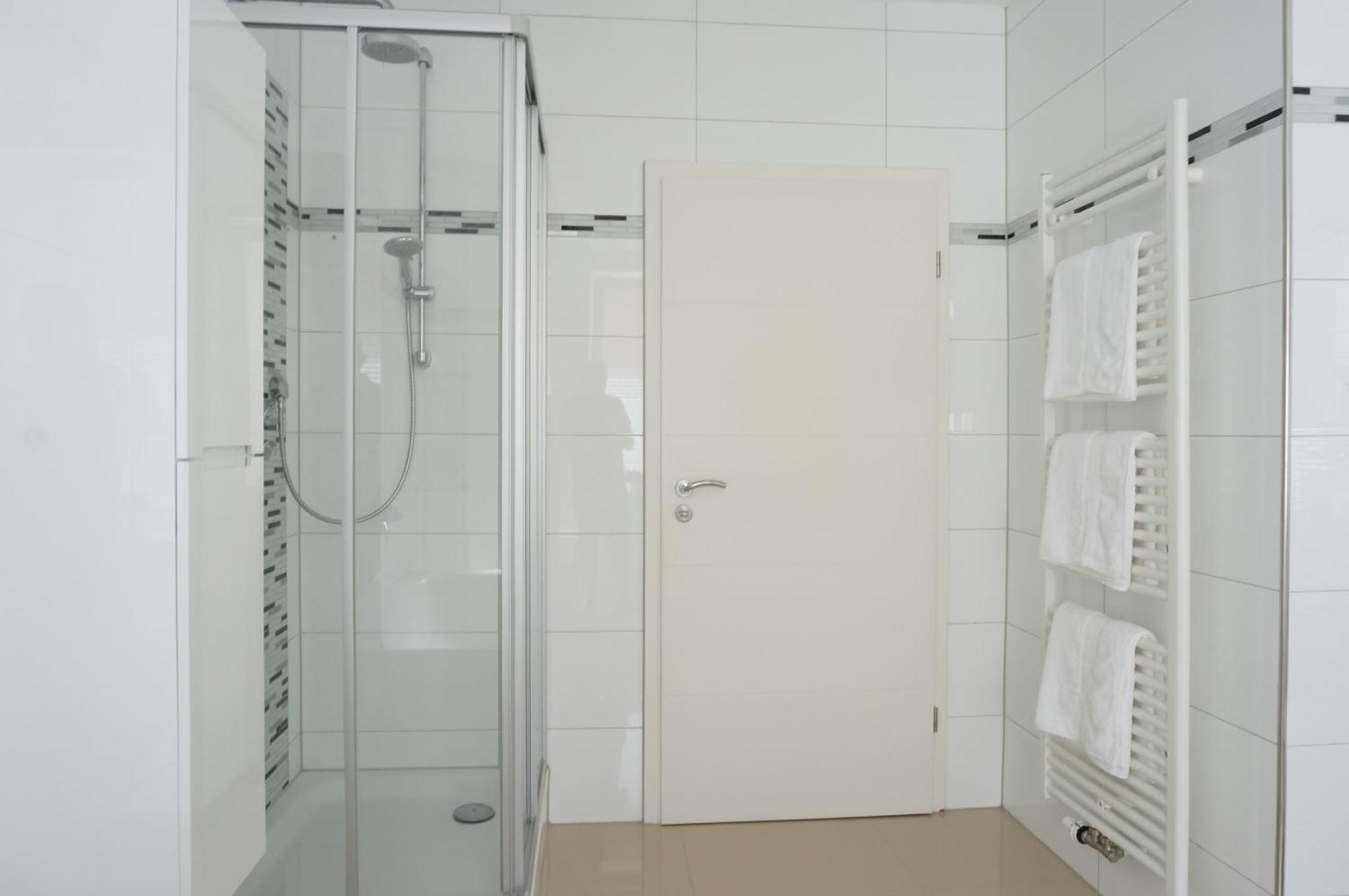 Mein Apartment Flowers Mit Kamin, Bis 10 Personen 프랑켄탈 외부 사진